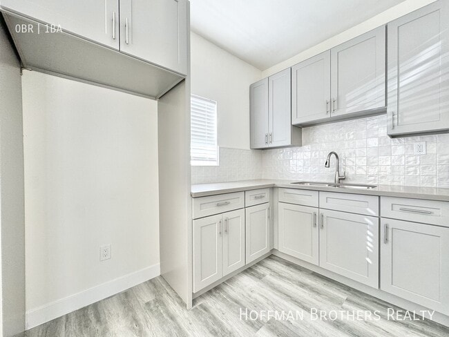 Photo - 1056 Normandie Ave Unit 105