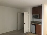 Photo - 1812 Westholme Ave Apartments