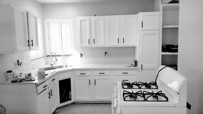 Photo - 6228 Cahuenga Blvd