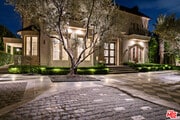 Photo - 718 N Rodeo Dr House