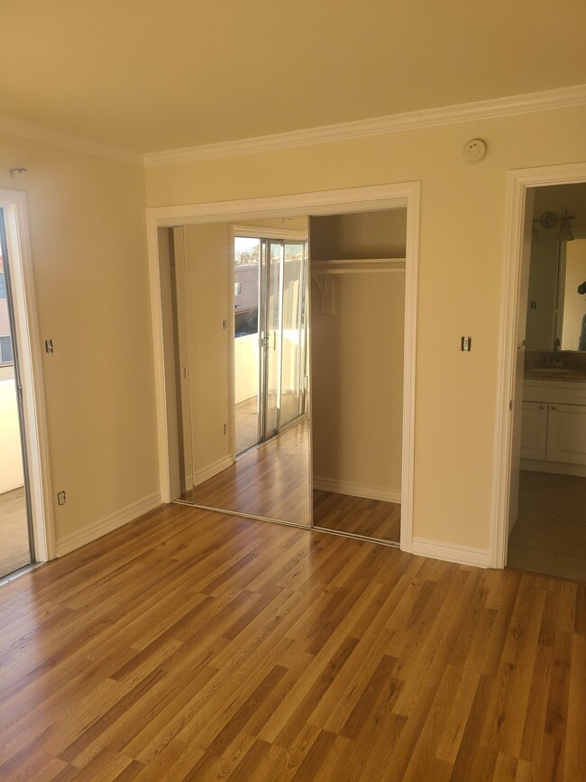 Building Photo - Northridge Manor