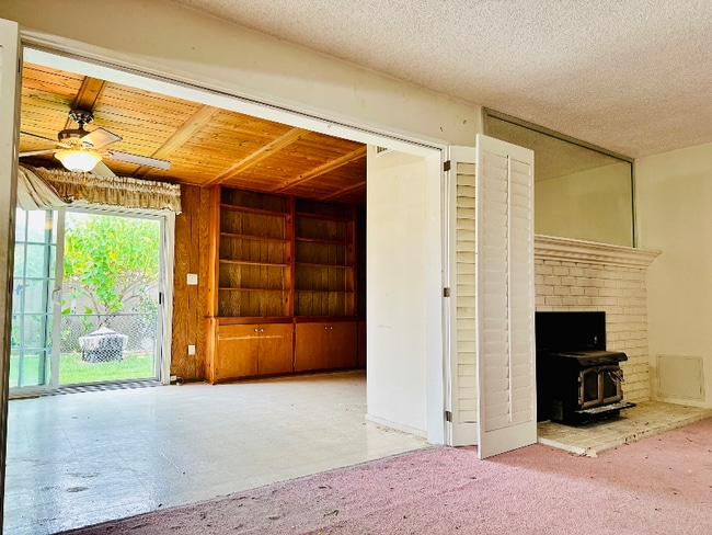 Building Photo - 5804 Santa Domingo Way Rental