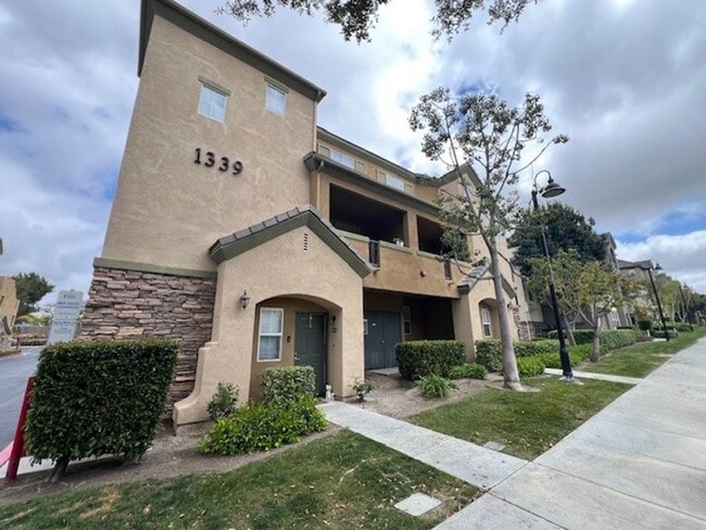 Coming Soon! Otay Ranch Townhouse with att... - Coming Soon! Otay Ranch Townhouse with att...