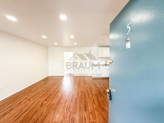 Photo - 5611 Fulcher Ave Unit 5