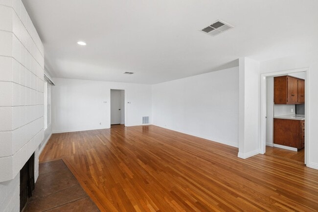 Photo - Lovely College Area Home