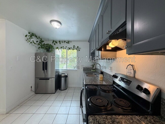 Photo - 7099 Russan Ln