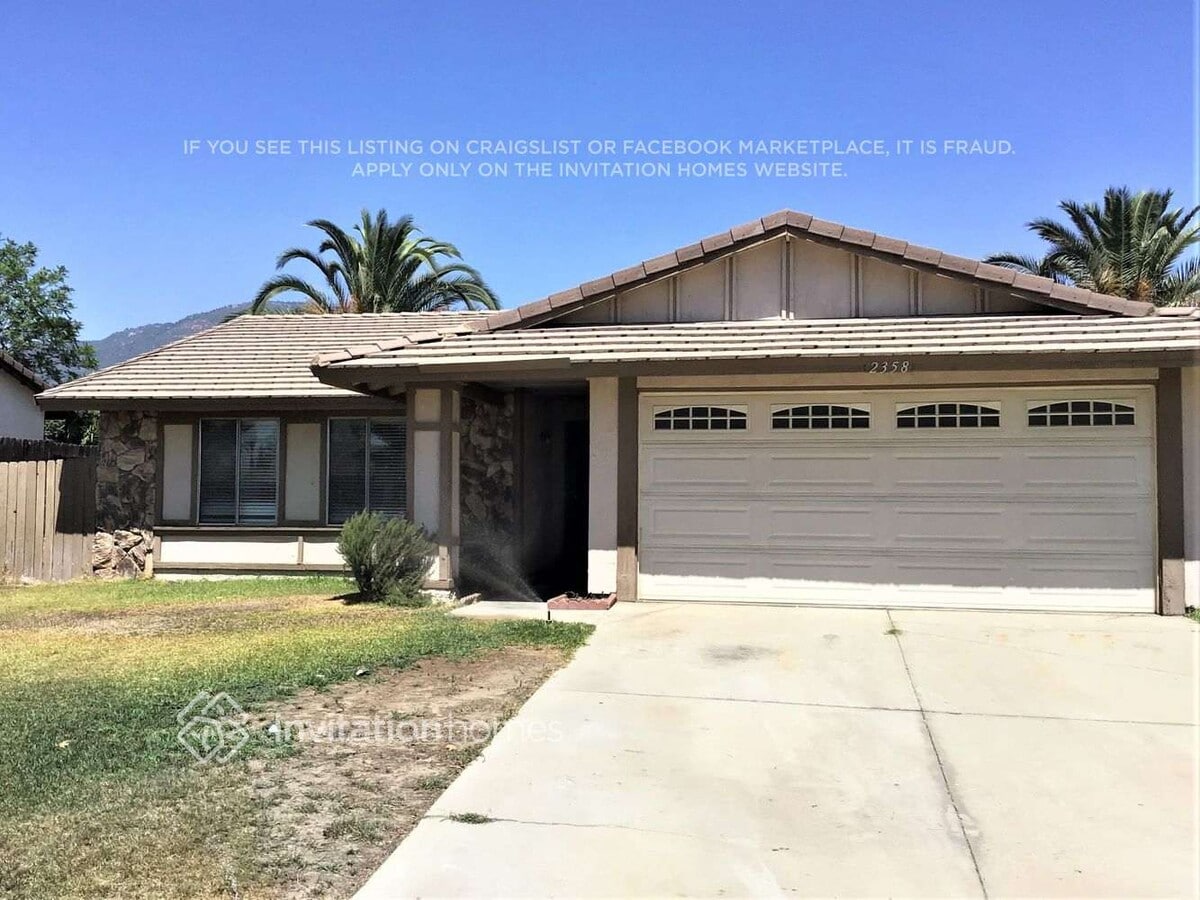 Photo - 2358 W College Ave