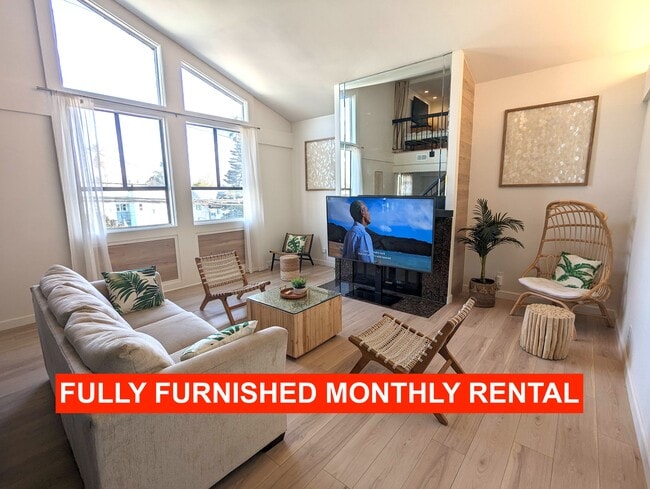 Building Photo - 1415 E Ocean Blvd Unit 205