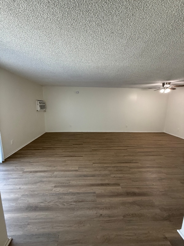 Photo - 1400 Peckham St