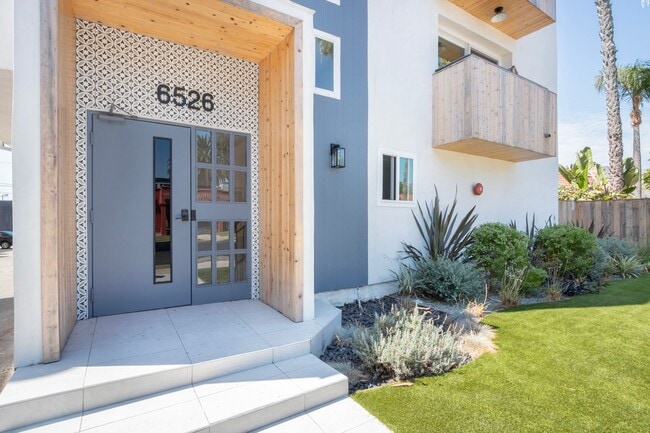 Photo - 6526 Homewood Ave