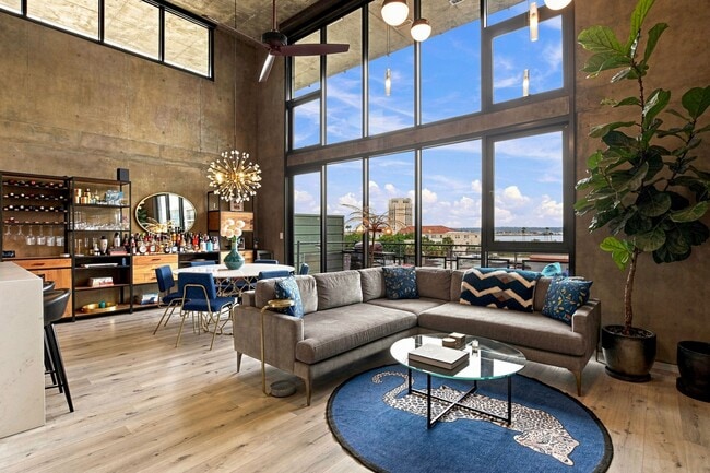 Building Photo - 1780 Kettner Blvd Unit 516