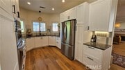 Photo - 1914 Perry Ave