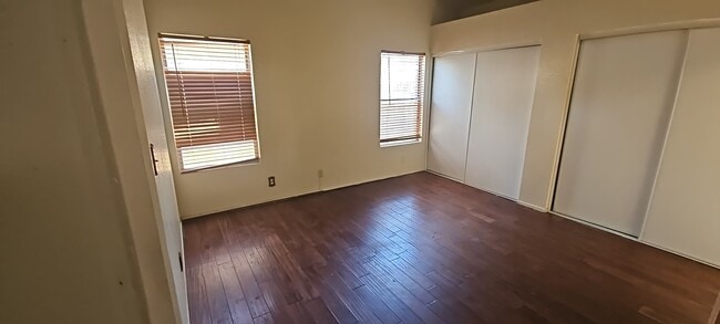 Photo - 2341 Langhorn St