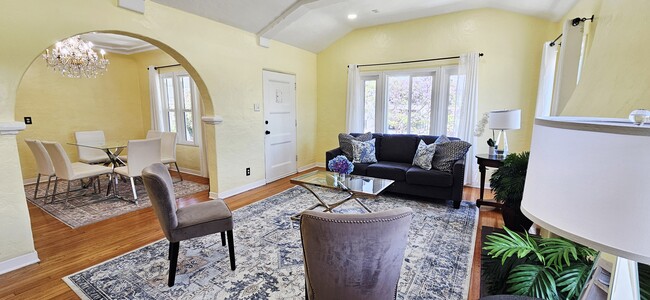Photo - 1433 Livonia Ave