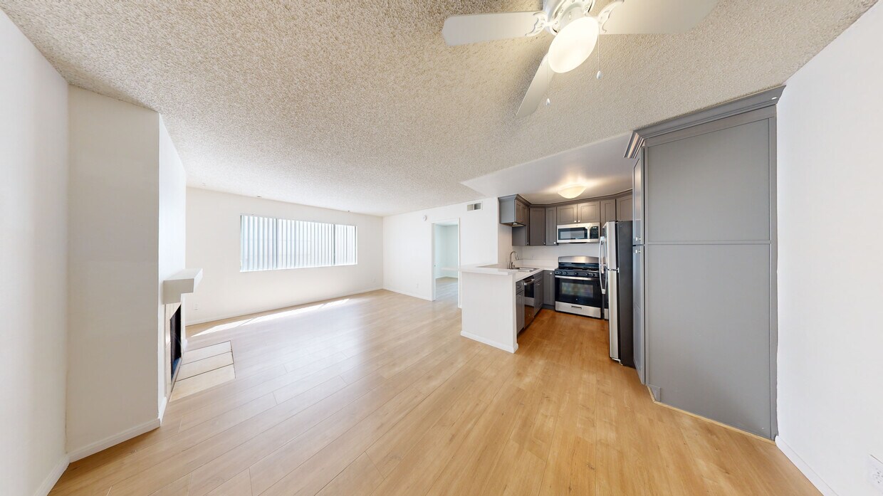 3D Tour - 22415 Del Valle St Apartments