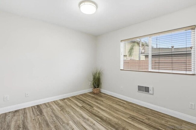 Photo - 800 N Mollison Ave