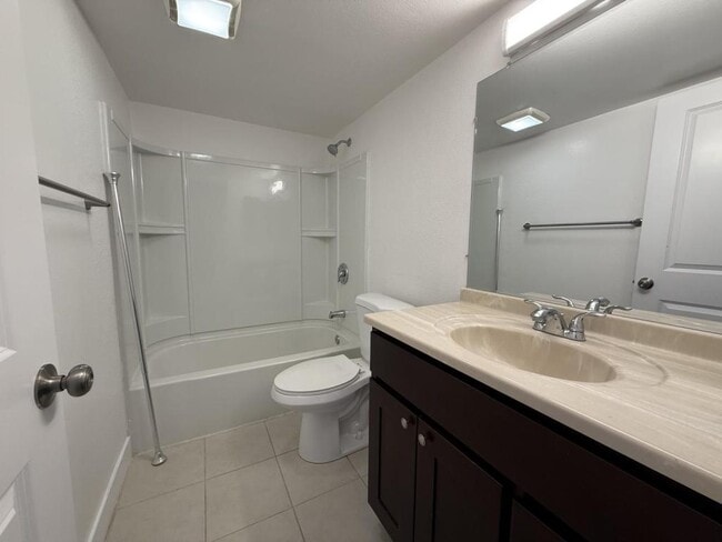 Photo - 110 N Richmont Dr