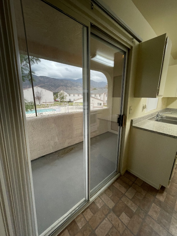 Photo - 674 W 41st St Unit A5