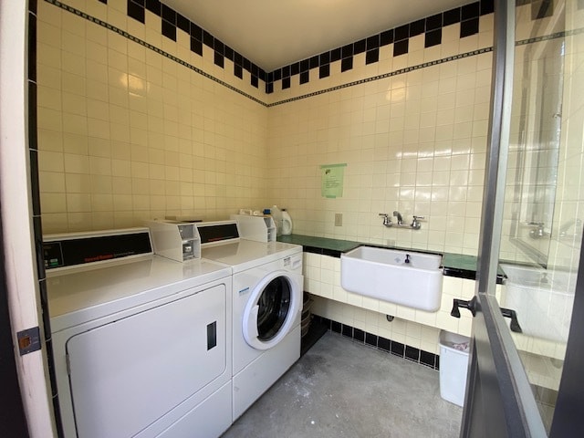 LAUNDRY ROOM (COMMON AREA) - 1841 Kelton Ave Unit 1841-B