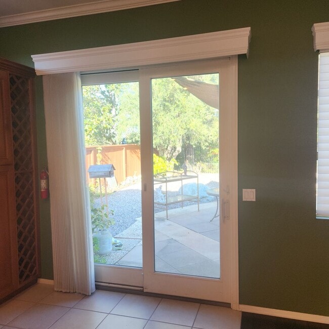 Photo - Single Level House in Carlsbad, 4 bed 2.5 bath, 3 car garage on a Cul de sac