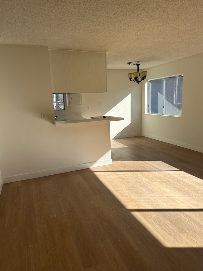 Photo - 382 Molino Ave Unit 2