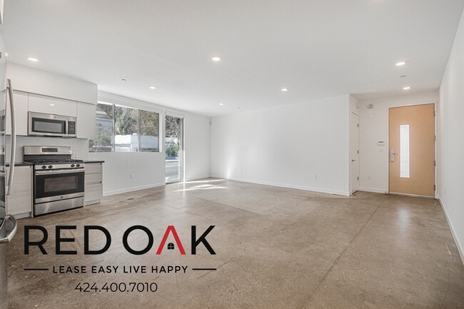 Photo - 2409 Griffith Park Blvd Unit 201