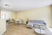 Photo - 902 Maplewood Townhome