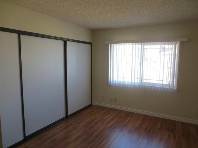 Photo - 10611 Moorpark St Unit 10611 Moorpark Street 202