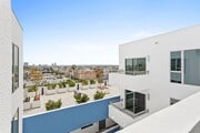 Photo - La Vida Melrose
