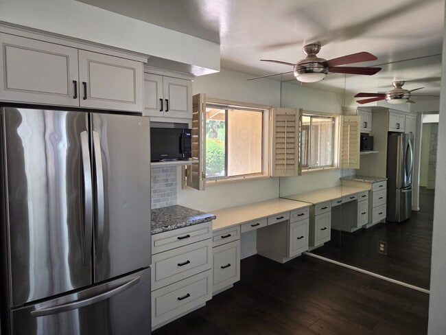 Photo - 4734 Laurelgrove Ave