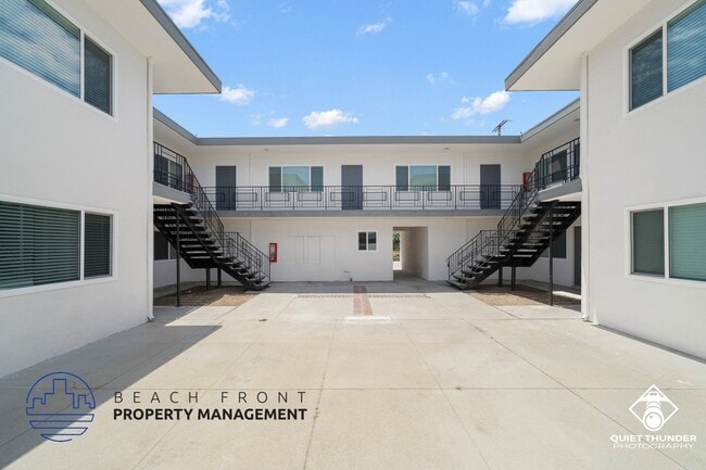 Photo - 5300 Lorna St.