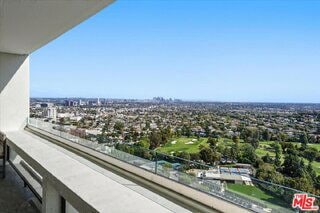 Photo - 2222 Ave of the Stars