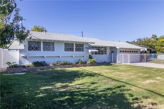 Building Photo - 11543 Swinton Ave