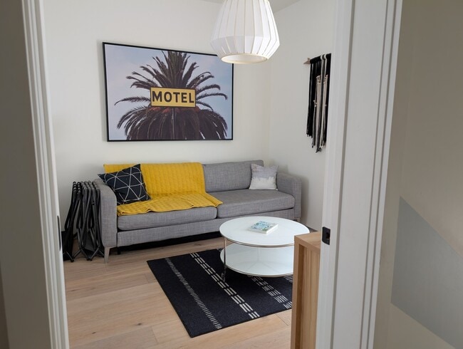 Photo - 800 Chestnut Ave