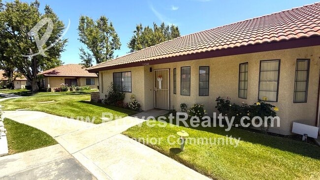 Photo - 19240 Cottonwood Dr