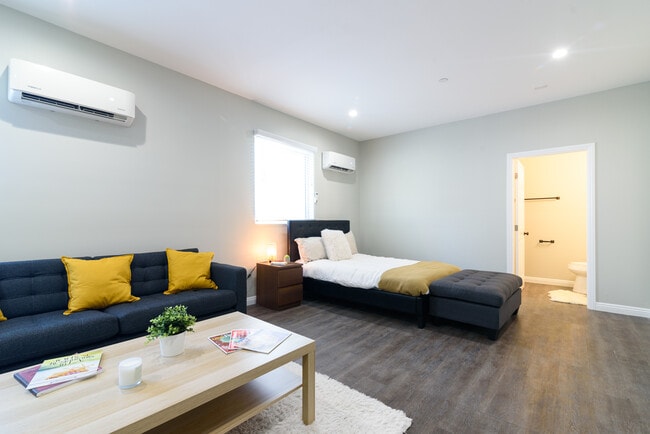 Photo - 1164 W 24th St Unit 1164