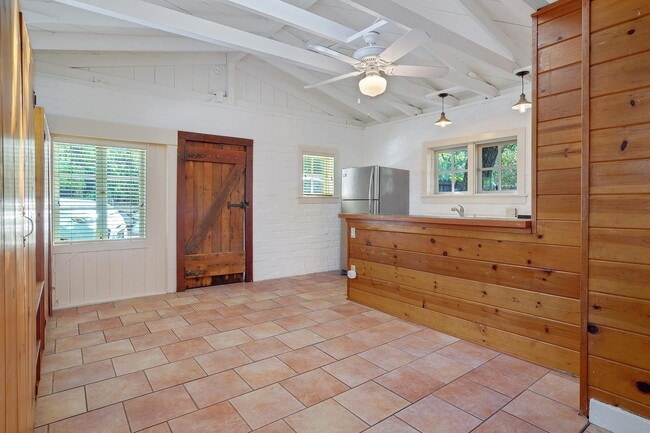 Photo - 21652 Encina Rd