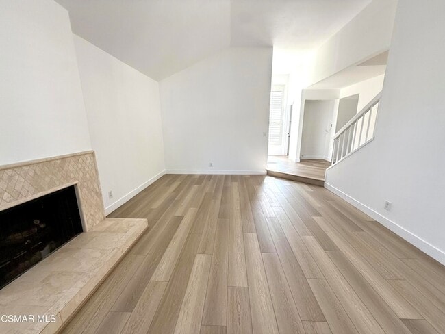 Photo - 21801 Burbank Blvd