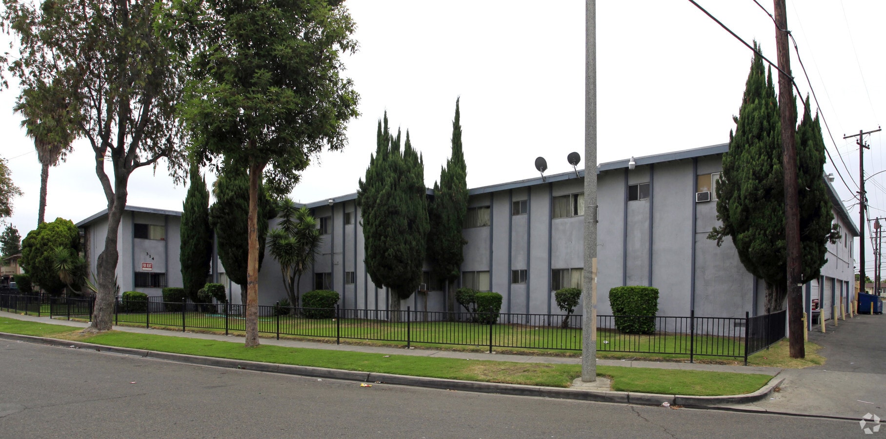 Pearson Gardens - Pearson Gardens