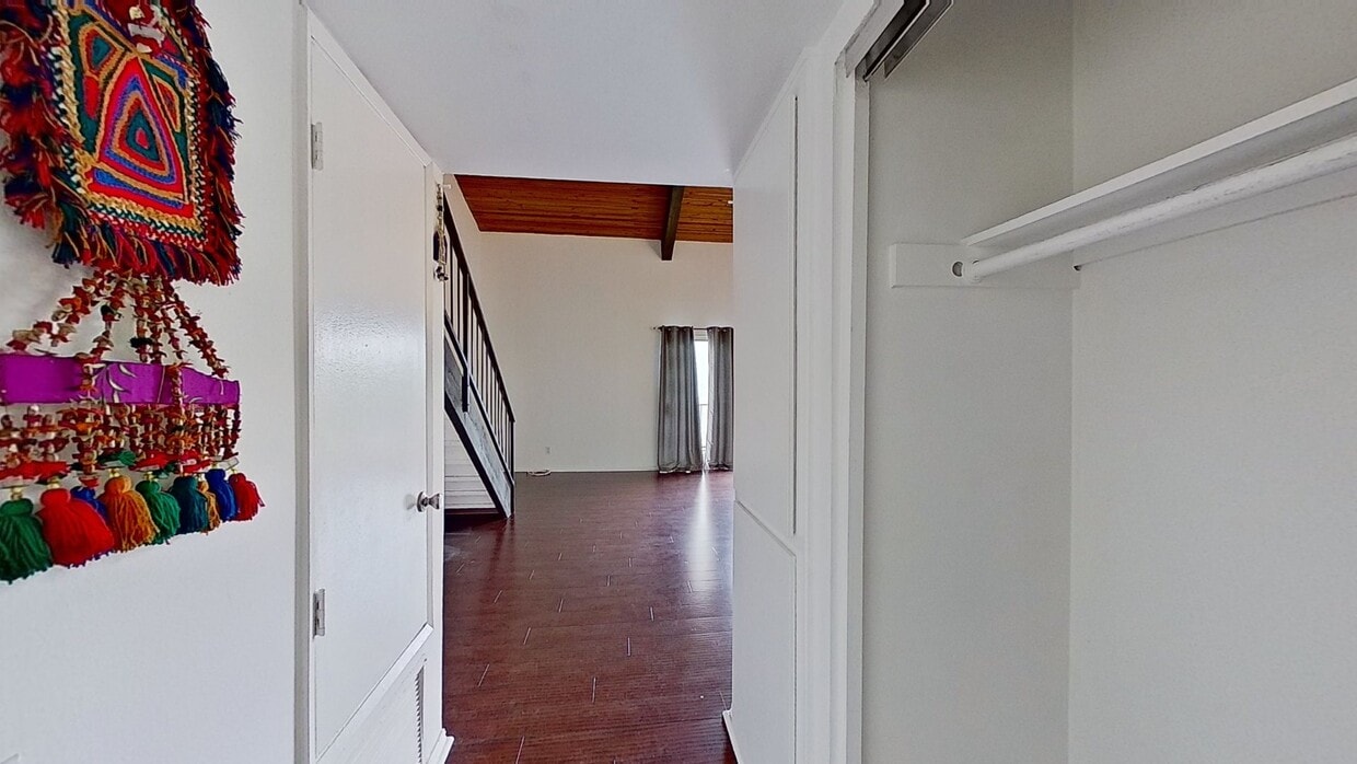 3D Tour - 5460 White Oak Ave Unit G338