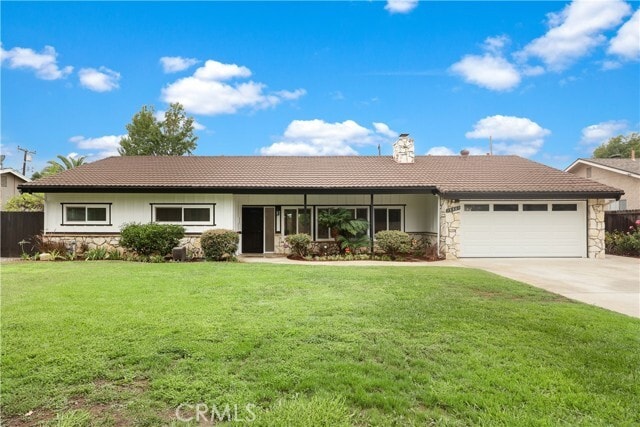 Building Photo - 13301 Yorba St Rental