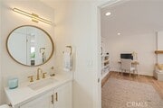 Photo - 652 10th St Townhome