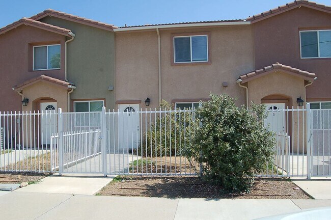 Photo - 102 S Date Ave Apartment