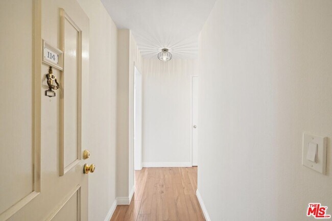 Photo - 12720 Burbank Blvd Unit 114