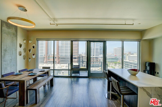 Photo - 1100 S Hope St Unit 1206