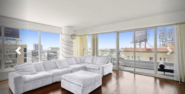 Photo - 6250 Hollywood Blvd Unit Penthouse 12