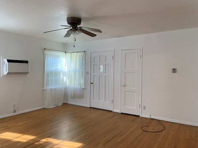 Building Photo - 4435 12th St Unit home