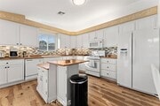 Photo - 60205 Latham Trail House