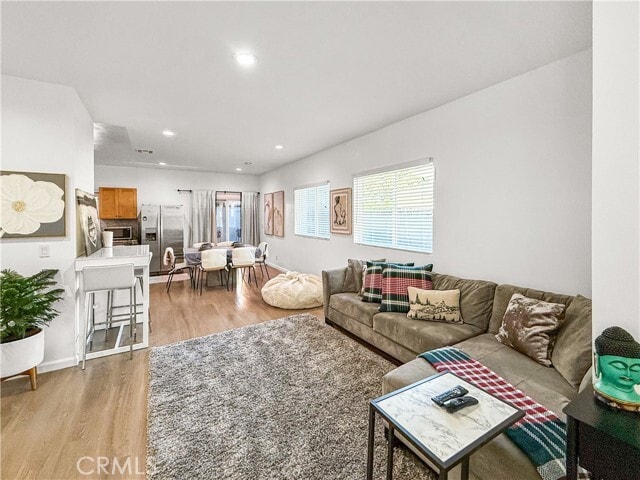 Building Photo - 1519 W 37th Pl