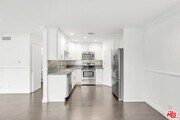 Photo - 18619 Collins St Unit F19